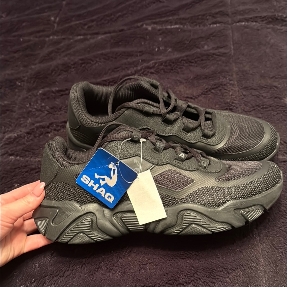 Men's Black Athletic Shoes size 9